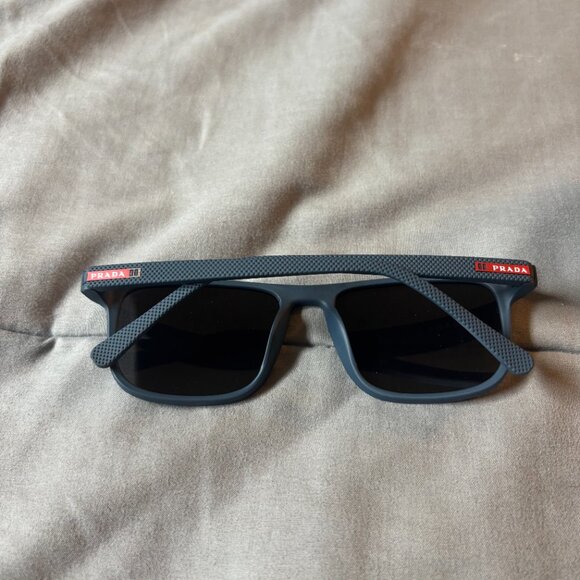 PRADA Sunglasses - Picture 4 of 7